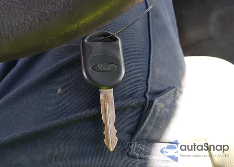 2005 Ford F-150 Stx/Xl/Xlt from USA, damaged, VIN 1FTRX12W35FA91330